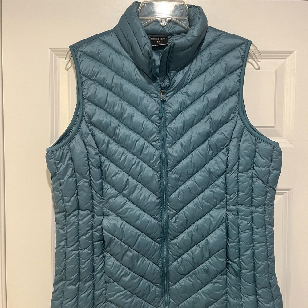 32 Degrees Women's Chevron Quilted Vest - Teal